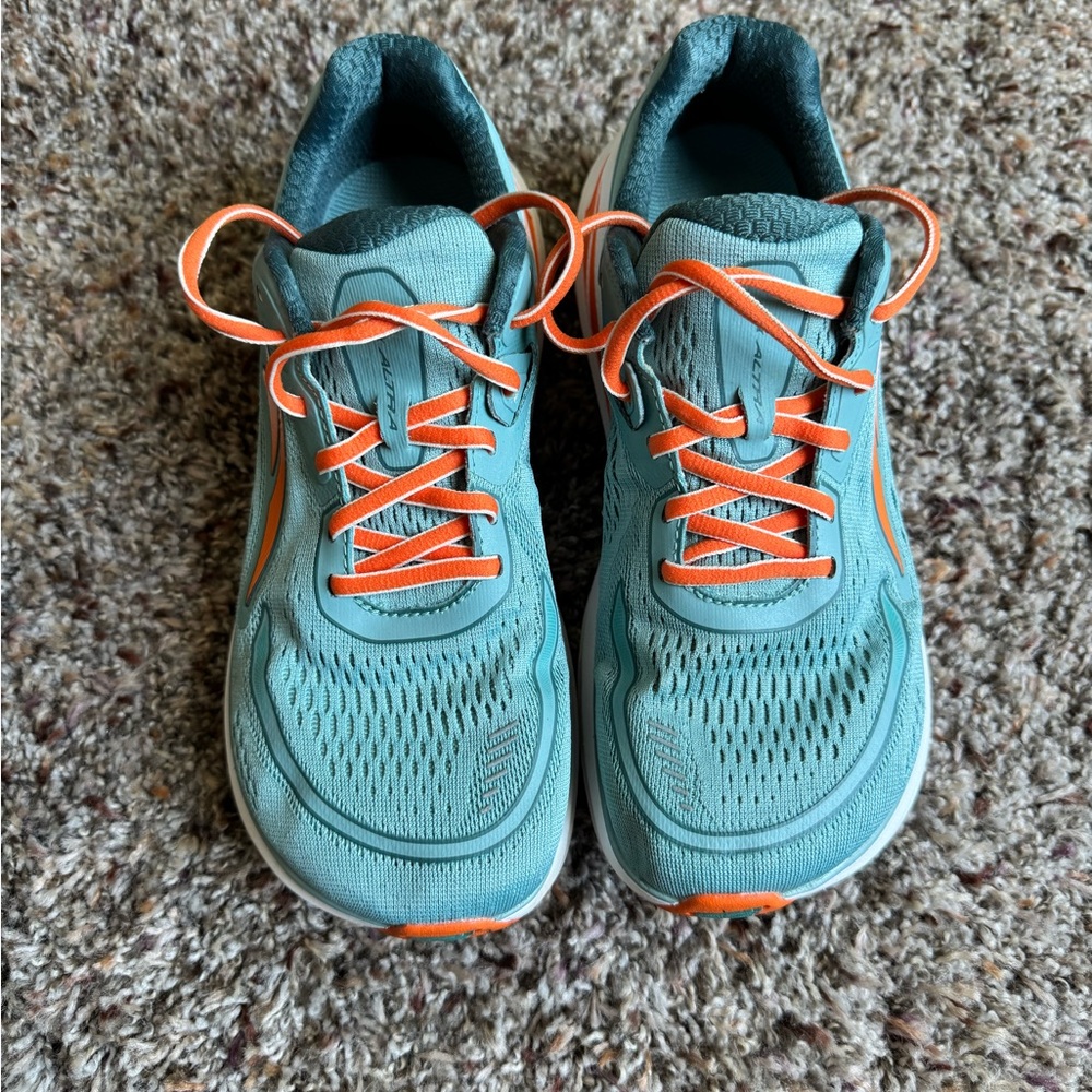 Altra Paradigm 6 running shoes